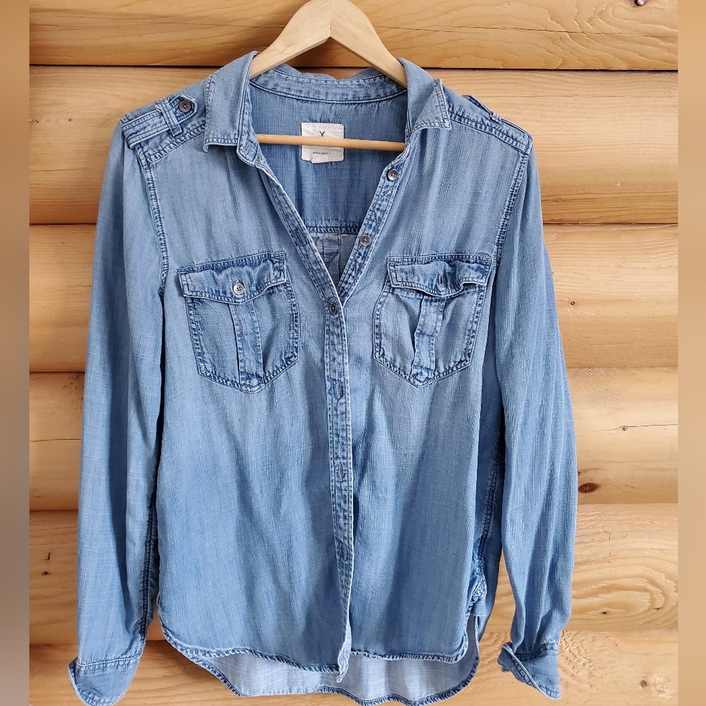 American Eagle Denim Button Up